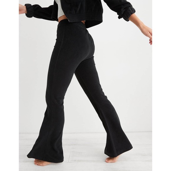 aerie Pants - NEW Aerie Groove On Velour Ribbed Flare Pants High Waist Black Women Sz M Short